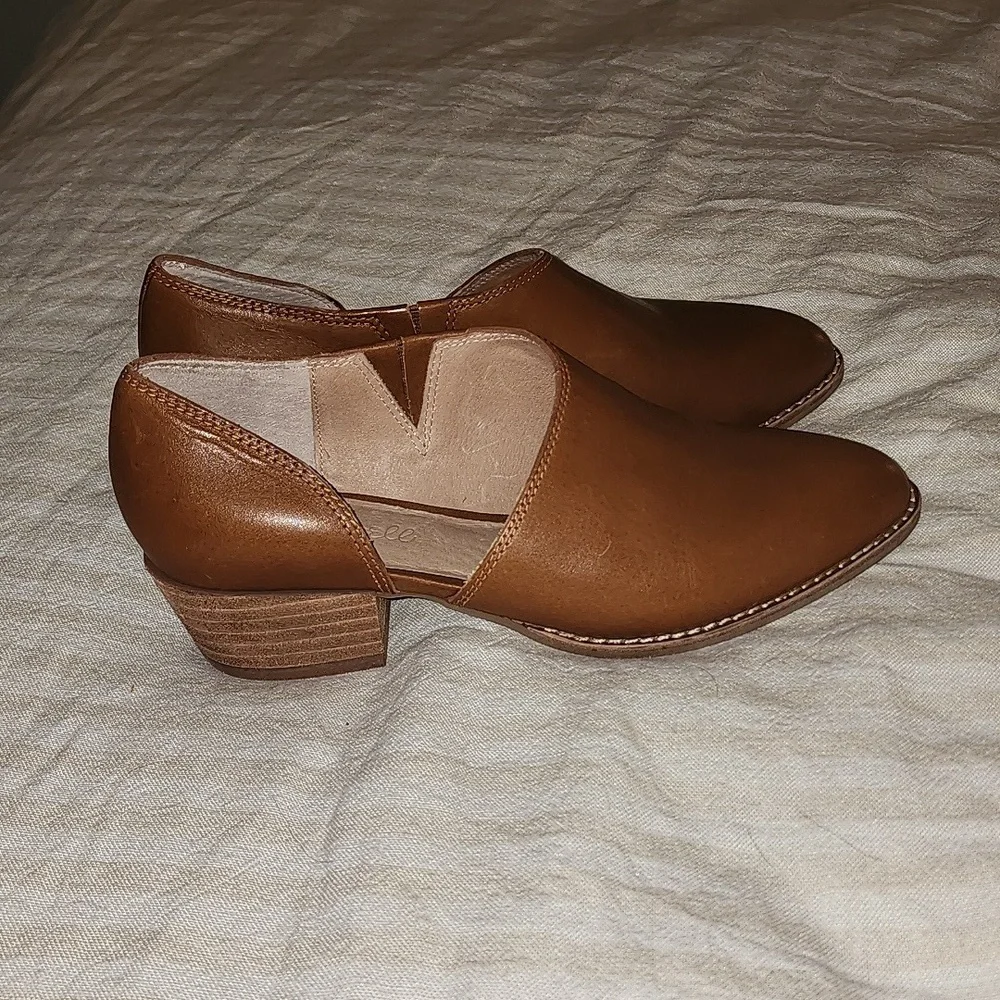 New Madewell "The Lucie" Genuine Leather Caramel Brown Flat Bootie - Picture 2 of 8